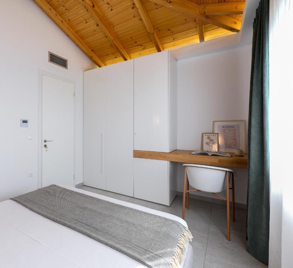 Lithos Retreat 2 Apartment Kalamata Exterior foto
